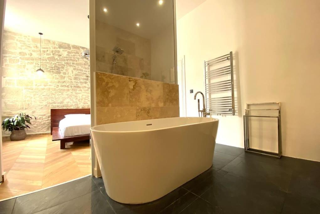 Harmonie Apartment Nimes Exterior photo